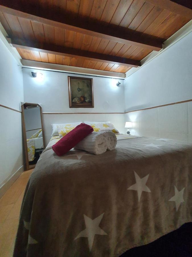 Airbhouse Private Rooms & Apartments Севиля Екстериор снимка