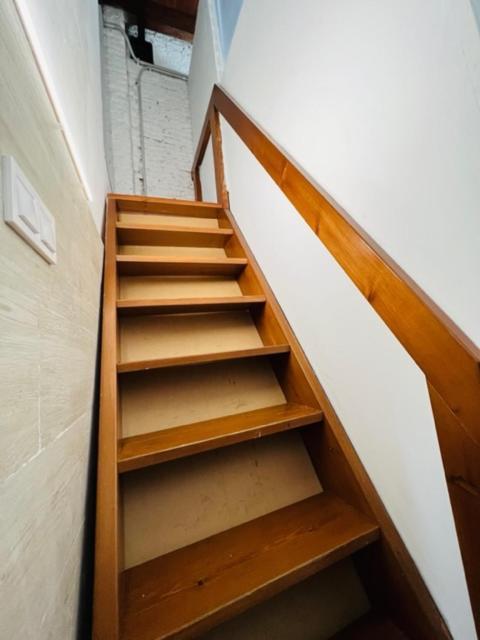 Airbhouse Private Rooms & Apartments Севиля Екстериор снимка