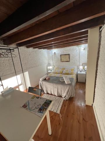 Airbhouse Private Rooms & Apartments Севиля Стая снимка